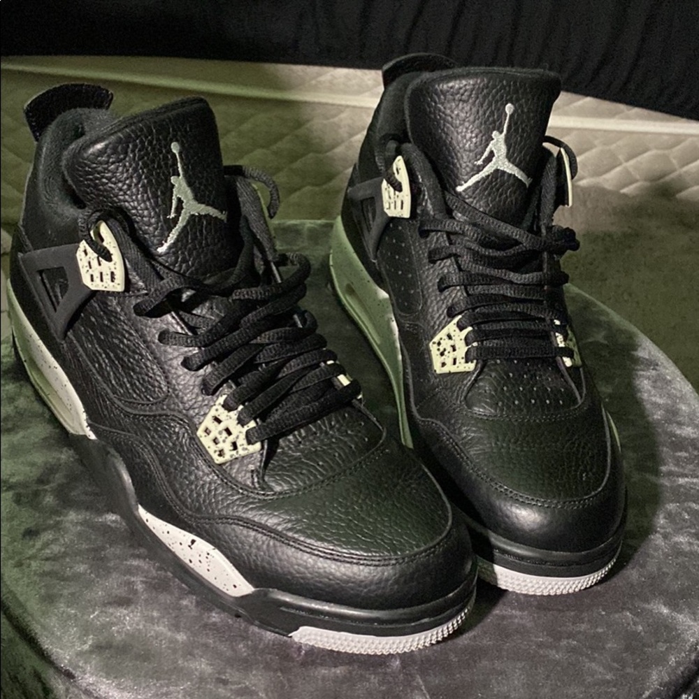 Jordan 4 black Oreo retros, never worn